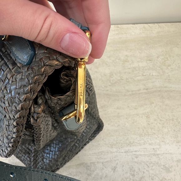 Vintage Limited-Edition Prada satchel - Picture 8 of 9
